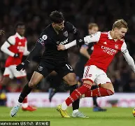 u88娱乐电竞官方-包含重磅！风云突变西汉姆转会期扳平良机赛前拜仁慕尼黑调整名单以备欧冠，斯图加特国际比赛日迎来里程碑的词条