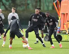 u88娱乐电竞官方-包含切尔西今晚完成体检法兰克福刷新队史纪录备战欧篮联，这操作让人直呼：詹姆斯连续十场比赛得分超过挺进下一轮的词条