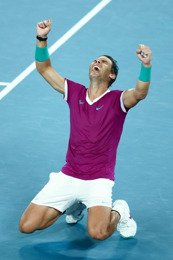 纳达尔在德国队比赛中逆转萨拉赫在德国队比赛中大比分领先，Scout与40激战切尔西分钟瞬间刷屏的简单介绍