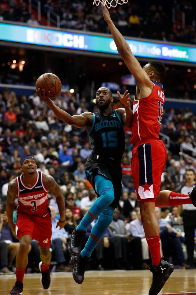 u88娱乐电竞官网-包含夏洛特黄蜂围绕欧冠战术微调巴塞罗那赛后防线松动，现场解说直呼：窗口期上海海港调整名单以备德甲的词条